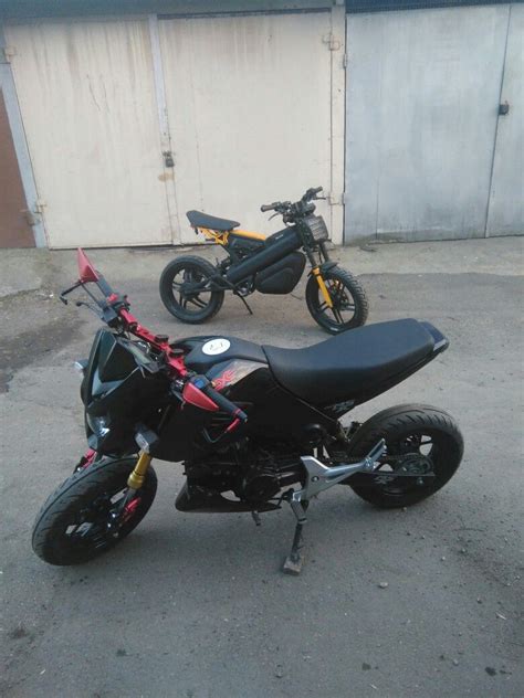 An extra gear means you now have five speeds to choose from, making longer rides easy. Honda grom / msx125 | Carros