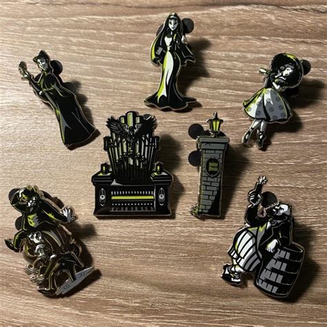 The Haunted Mansion 2020 Disney Mystery Pin Collection Disney Pins Blog