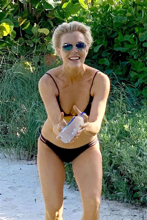 Megyn Kelly Celebrates Easter in the Bahamas with Her Family
