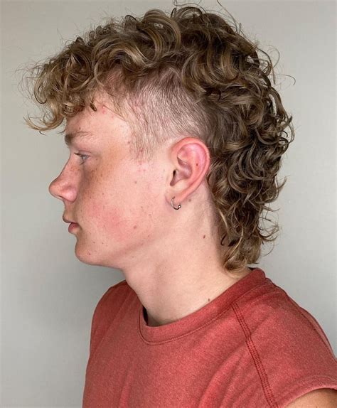 18 Best Curly Hairstyles For Teenage Guys 2023 Trends