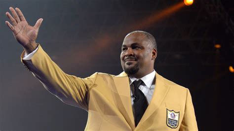 Walter Jones NFL Hall of Fame speech: The best LT ever thanks the 12th 