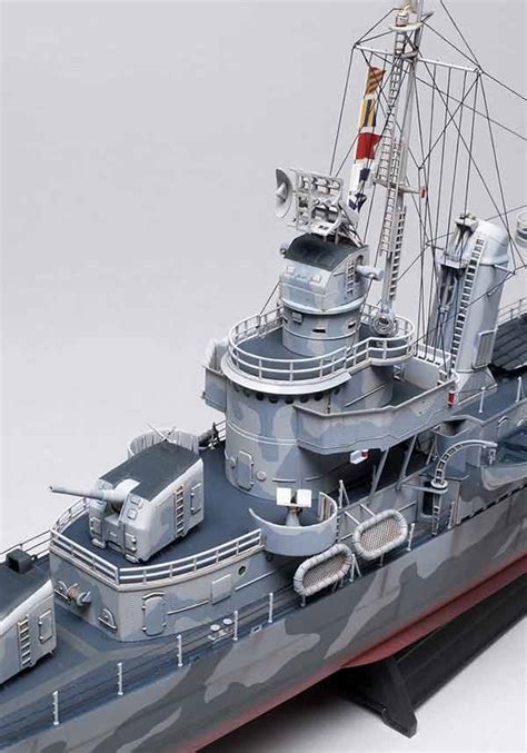 Revell Germany 1144 Scale Fletcher Class Destroyer Finescale Modeler