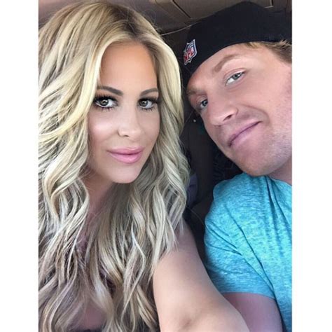 Kim Zolciak Gets Revenge On Haters With Bikini Mirror Selfie See Pics