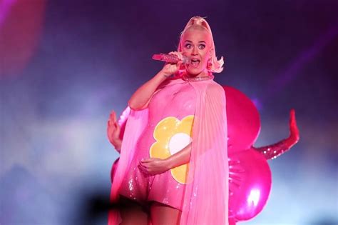 Pregnant Katy Perry Is Up For A Jam Packed Summer Trendradars