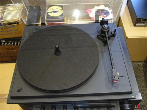 Revolver Turntable With Goldring Elan Cartridge Photo 2378177 Canuck