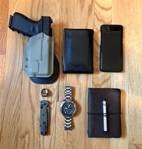 My Edc Pocket Dump For 2020 Serges Report
