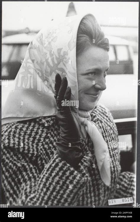 Princess Irene Says Goodbye To Prince Carel Hugo Date January 12 1967
