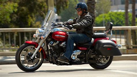 Most orders ship same day. 2011 Yamaha V Star 950 Tourer - Moto.ZombDrive.COM
