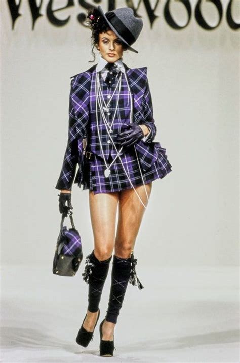 Vivienne Westwood Fall 1994 Ready to Wear Collection Вдохновленные