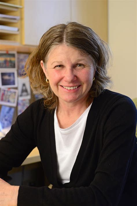 Anne Reynolds recognized for significant contribution to cooperative