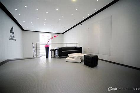 You can reduce stress while saving time and money. » Capsule Hotel, Moscow