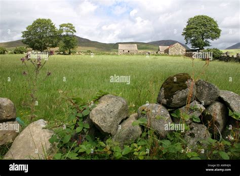 Old Farm Buildings Ireland High Resolution Stock Photography And Images