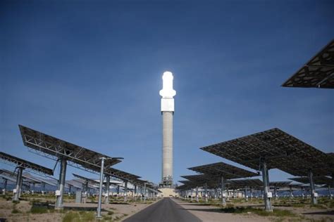 This Huge New Solar Farm Near Las Vegas Provides Power—even At Night Solar Farm Solar Energy
