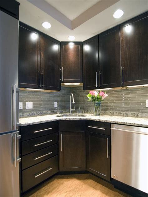 Types of corner kitchen cabinet layouts. 30 Amazing Kitchen Dark Cabinets Design Ideas - Decoration ...
