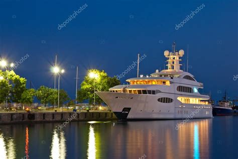 Luxury Yacht In The Port Stock Photo By ©nspasov 29239191