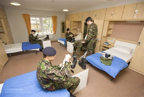 Soldiers In Army Single Living Accommodation Army Recruits Flickr