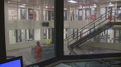 Scott County Jail Sees COVID Outbreak Among Inmates Staff Wqad Com