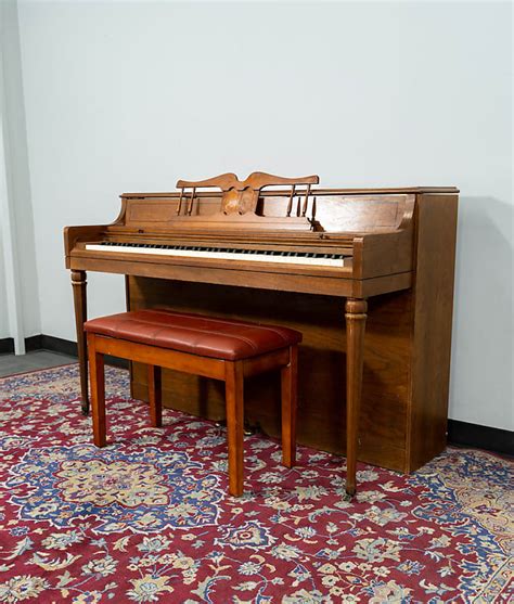 Wurlitzer Classic Upright Piano Walnut Sn 1103601 Reverb