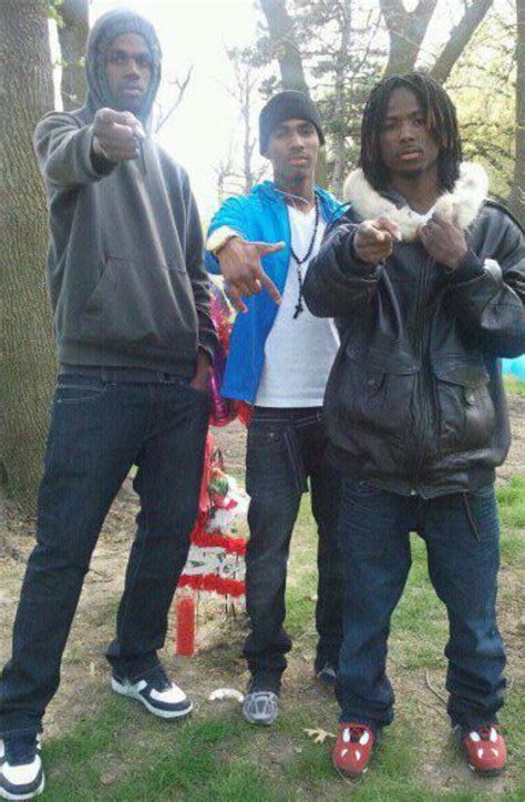 D'thang, whose real name is devon varner, was born in chicago, illinois. Manny , Mthang , Lil Boo : Chiraqology
