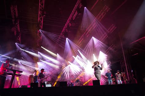 Festival De Jazz De Montréal 2018 Ambiance Chaleureuse Avec The