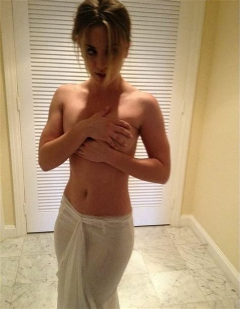 Kaley Cuoco Naked Leaked Pics Thefappening Library