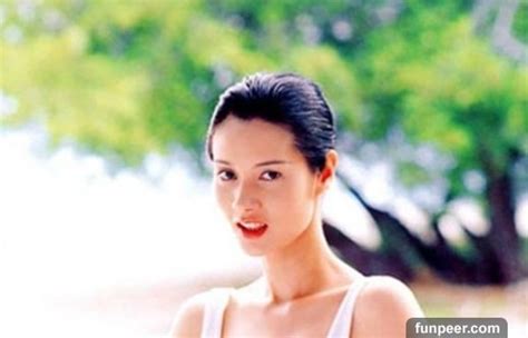 Here are 3 possible meanings. 16歲出道，22歲拍攝「三級片」，結識富商「投資失利」，現今她.....!!