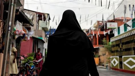 Serangan Di Sri Lanka Presiden Larang Cadar Bagi Perempuan Muslim