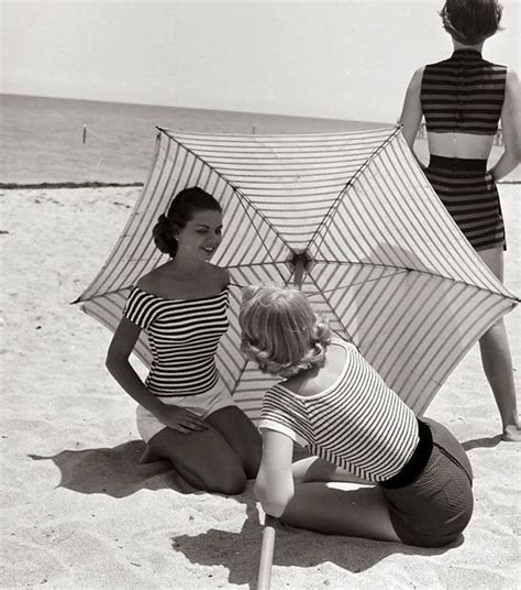 1940s And 1950s Fashion Photography By Nina Leen Artofit