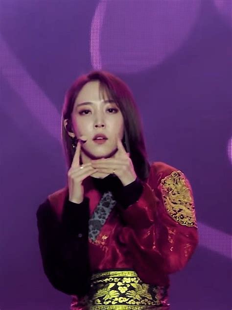 Studiok_twit instagram 고음질/안방1열 직캠4k 마마무 문별 'hip' (mamamoo moonbyul fancam)│@sbs inkigayo_2019.11.17. Moonvyul Eclipse Fancam / Moon Byul Moon 3gp Mp4 Hd ...