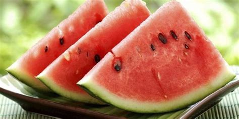 Why You Should Be Eating Watermelon Seeds, Instead Of Spitting Them Out ...