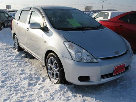 2003 Toyota Wish Specs