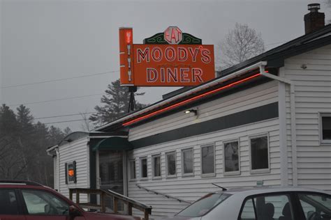 Moodys Diner Closes To Lobby For Tip Credit Other Restaurateurs On