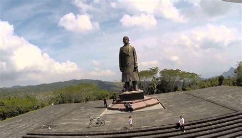 Monumen jendral sudirman pacitan 1.29 29. Dengan Konsep Agrowisata Kembangkan Wisata Ke Monumen Jendral Sudirman Nawangan