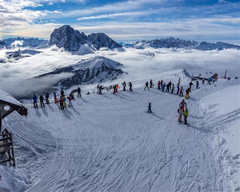 Die zwei seilbahnen furnes und seceda verbinden st. Winter - Seceda Seilbahnen - St. Ulrich in Gröden ...