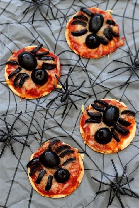 Découvrez des idées recettes pour ravir vos convives et vos papilles. 10 recettes d'araignées pour Halloween repérées sur ...