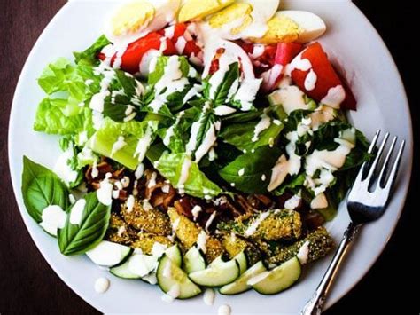 Healthy Salad Recipes That Make Lunch Exciting Again Readers Digest