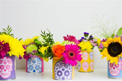 The most prominent symbol of dia de los muertos is the calacas and calaveras, or skeletons and skulls. FREE PRINTABLE DAY OF THE DEAD CAN TIN LABELS FOR ...