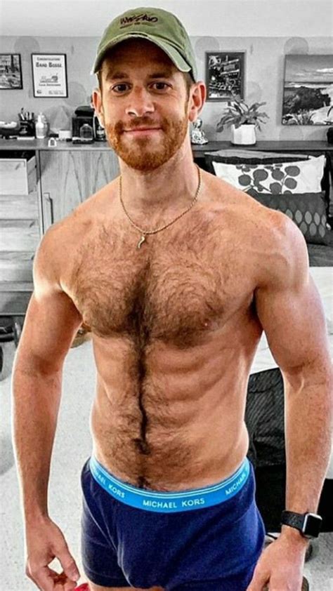 Pin By Leo Capri On Sexy Men Hairy Muscle Men Sexy Men Attractive Men