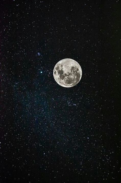 Terdapat gambar bulan sabit dan bintang bersudut delapan pada bagian tengah garis merahnya. Paling Bagus 30+ Gambar Bintang Dan Bulan Di Malam Hari ...