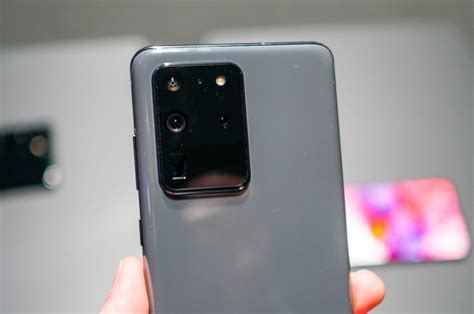As you can expect, this allows for a finer transition between one color to another on a. Samsung Better Fix Its $1400 Galaxy S20 Ultra Camera in a ...