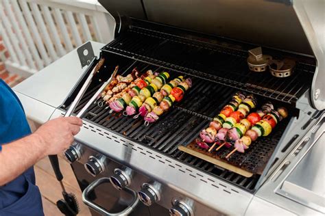 Shop for portable propane bbq grills online at target. Charcoal vs Propane Gas Grilling: Why You Should Grill ...