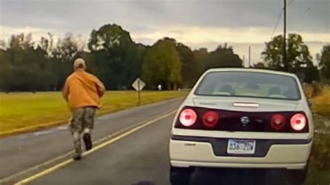video passenger mysteriously bolts as ark police pull over car officer