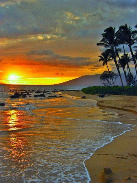 Sunset Over Maui Hawaii Beautiful Places Pinterest