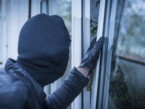 Choose an area bedfordshire berkshire buckinghamshire cambridgeshire channel islands cheshire cleveland cornwall cumbria derbyshire devon dorset durham east yorkshire england essex gloucestershire greater london greater manchester. Convicted burglars advise homeowners on how to protect ...