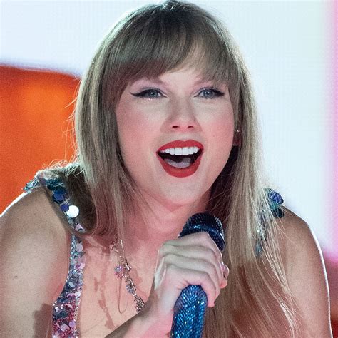 Elle Macpherson, 60, Stuns With Her Age-Defying Beauty In A Black