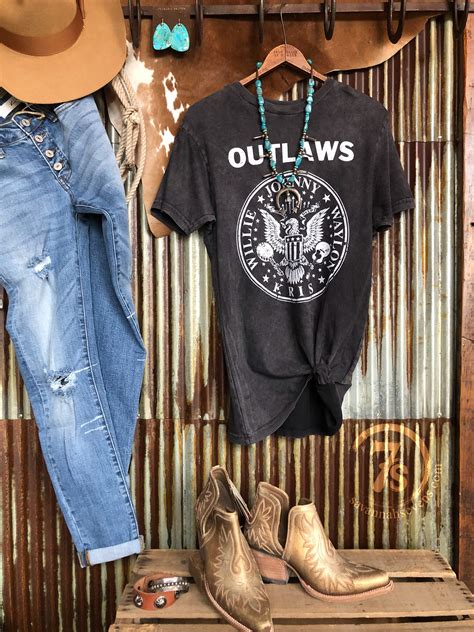 The Outlaws Western Wear Outfits Black Top Women Country Shirts