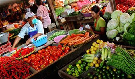 Contohnya yaitu ras dan agama, suku bangsa dan agama, pendidikan dan profesi, suku bangsa dan organisasi politik. 7 Tips Berbelanja di Pasar Tradisional
