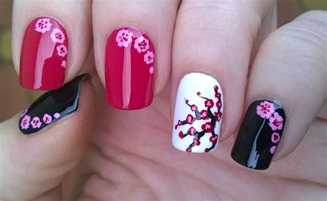 Floral wallpaper is a great way of bringing a touch of the outdoors inside. Life World Women: Cherry Blossom Nails / Toothpick Nail Art!