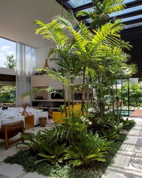 30 Fresh And Calming Tropical Garden Ideas In 2020 Garden