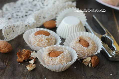 Senza cottura e veloci da preparare, si conservano nel frigorifero. Pasticcini senza cottura, ricetta facilissima per golosi ...